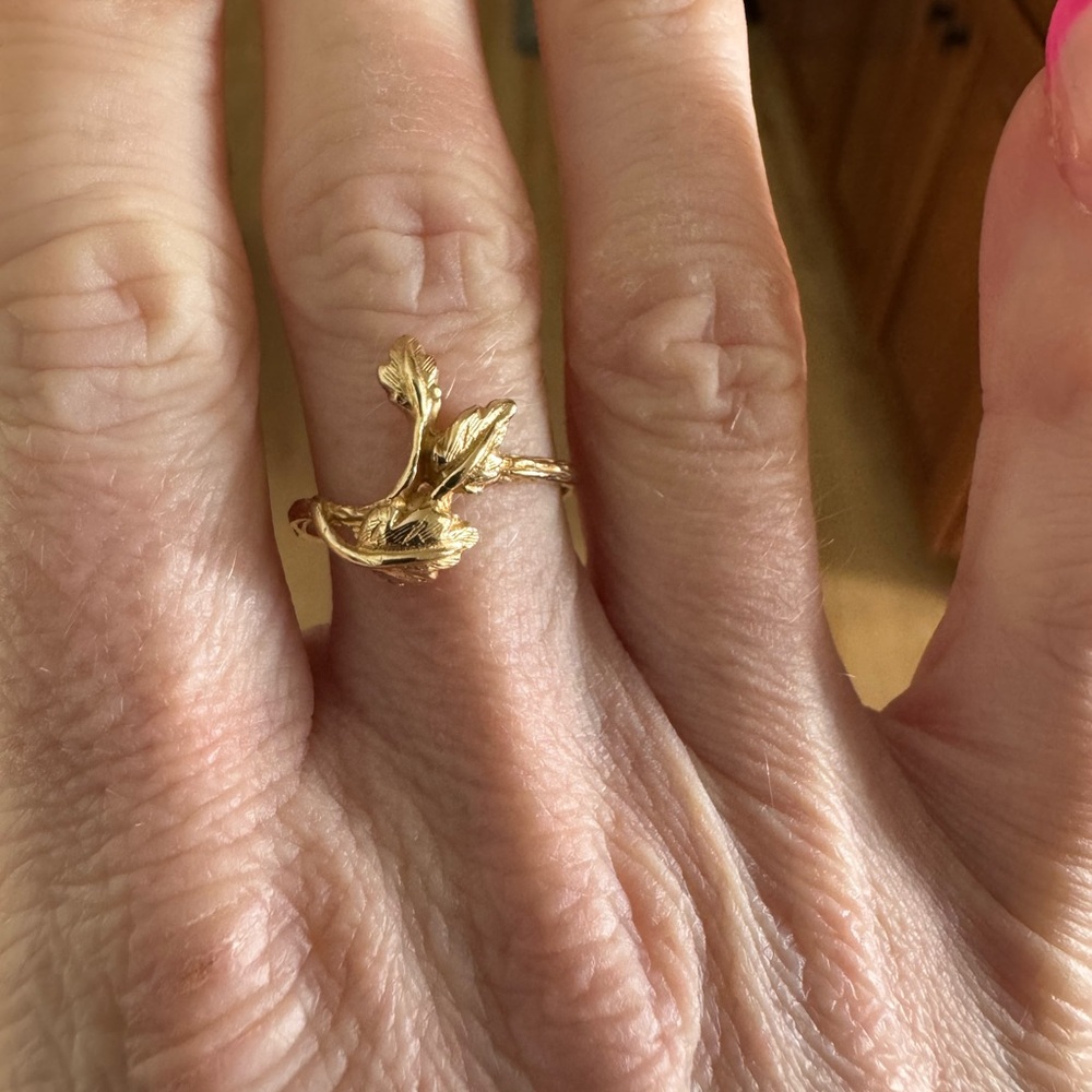 10K Gold Leaf Ring